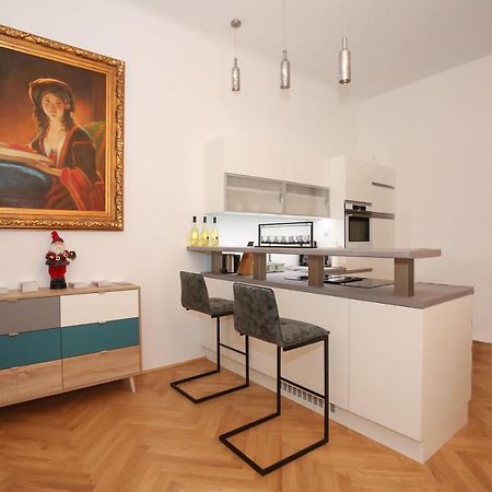 וינה Luxusapartment Altes Rathhaus מראה חיצוני תמונה