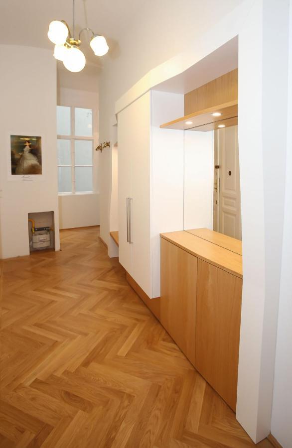 וינה Luxusapartment Altes Rathhaus מראה חיצוני תמונה
